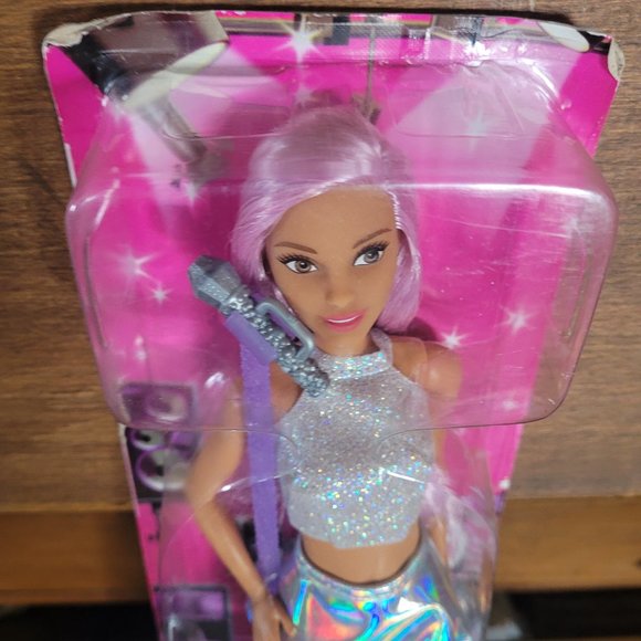 Barbie 2018 Pop Star Barbie You Can Be Anything! - Picture 6 of 14